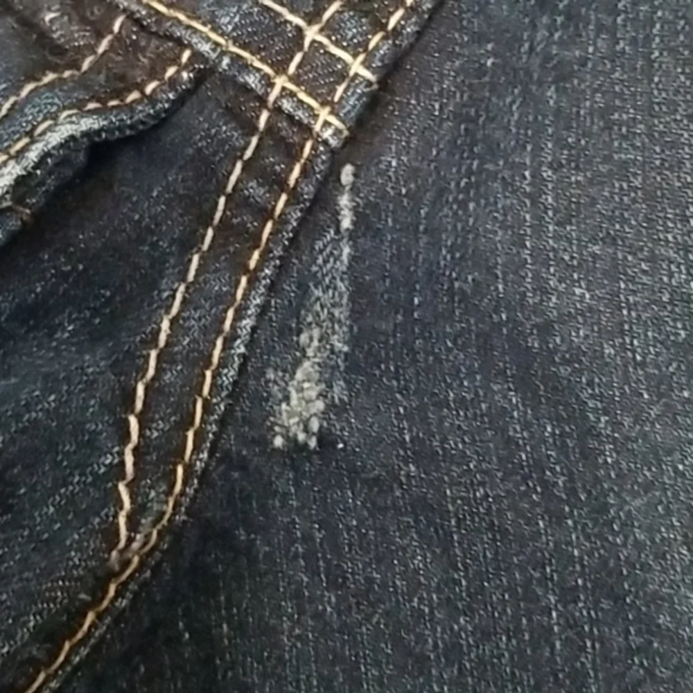 Gap 1969 jean jacket distressed small‎